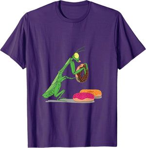 The mantis prefers to eat donuts