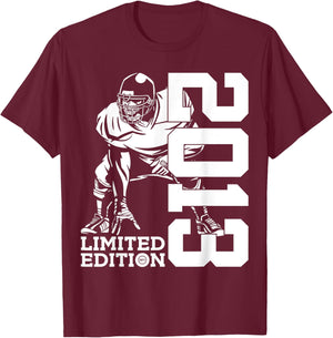 JAHRGANG 2013 OUTFIT ZUM 12. GEBURTSTAG 12th Birthday American Football Themed Kids , Black, Small T-Shirt - T-Shirt | Maroon