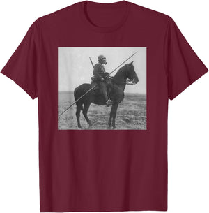 WW1 Vintage Solider Horse Gas Mask Spear Shirt T-Shirt - T-Shirt | Maroon