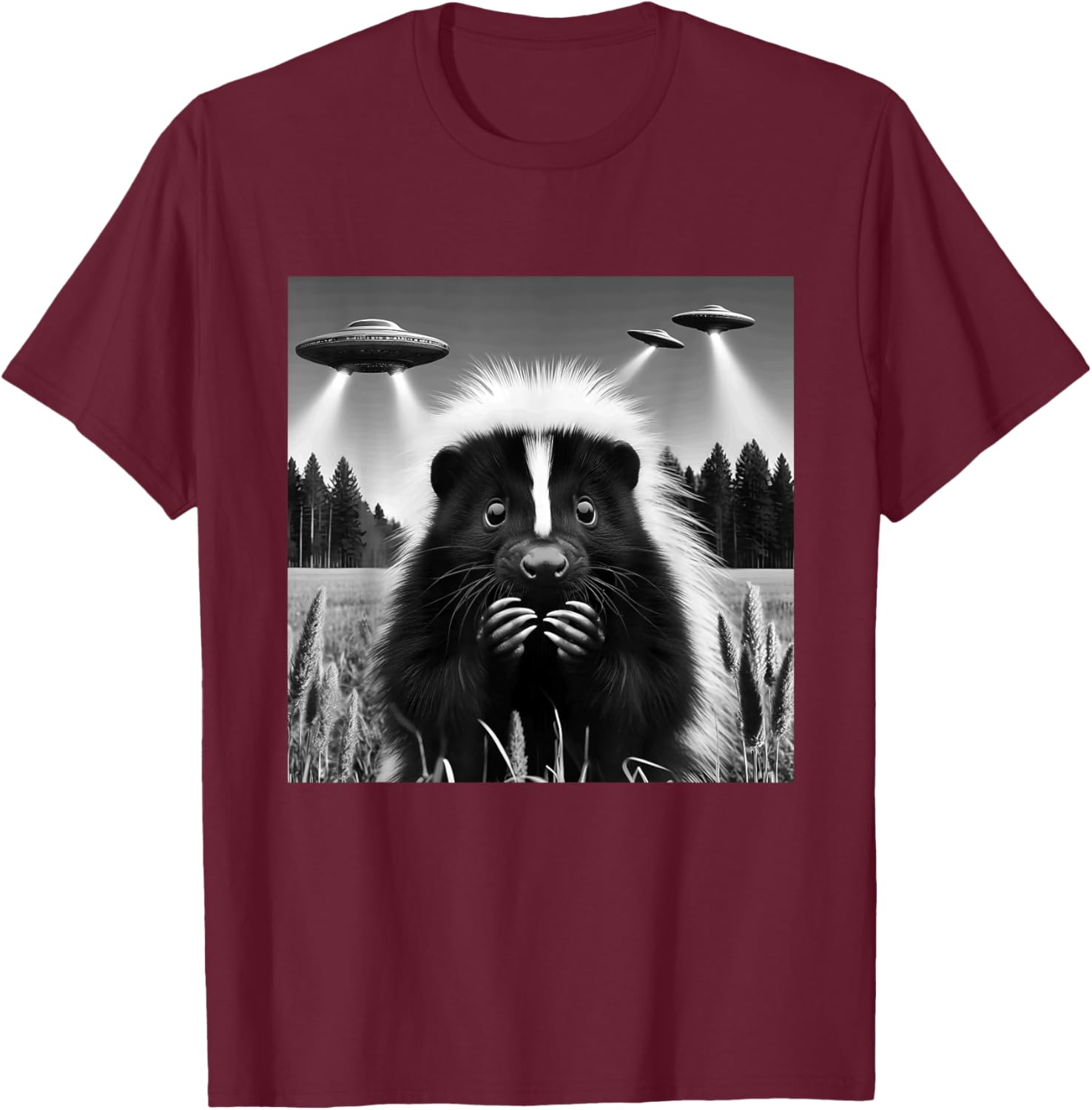Skunk Funny Graphic Selfie with UFOs Weird Aliens T-Shirt - T-Shirt | Maroon
