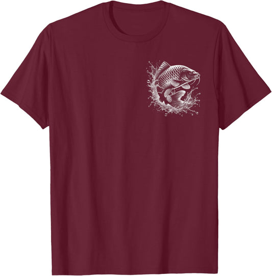 Karpfen im Sprung auf Brust - Fisch-Design für Angler T-Shirt - T-Shirt | Maroon