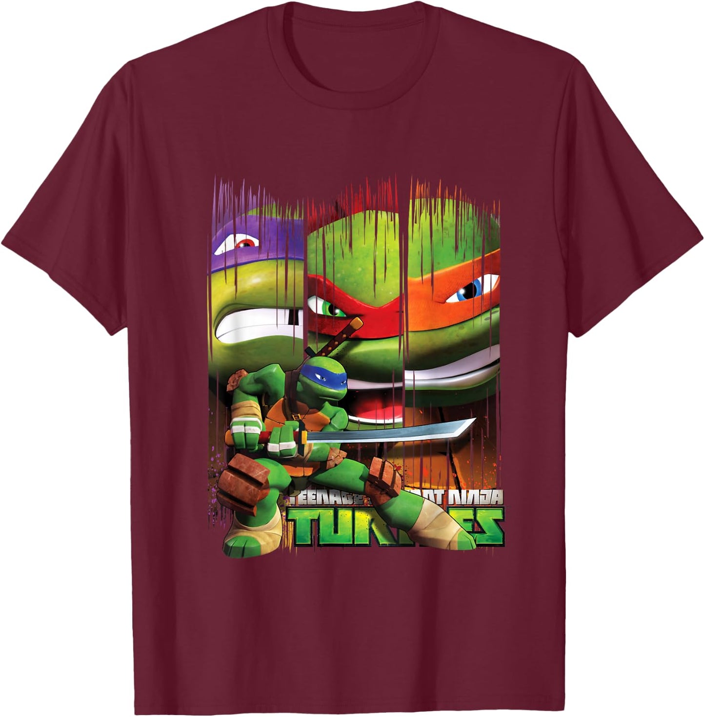 TMNT Leonardo In Front group Shot T-Shirt - T-Shirt | Maroon