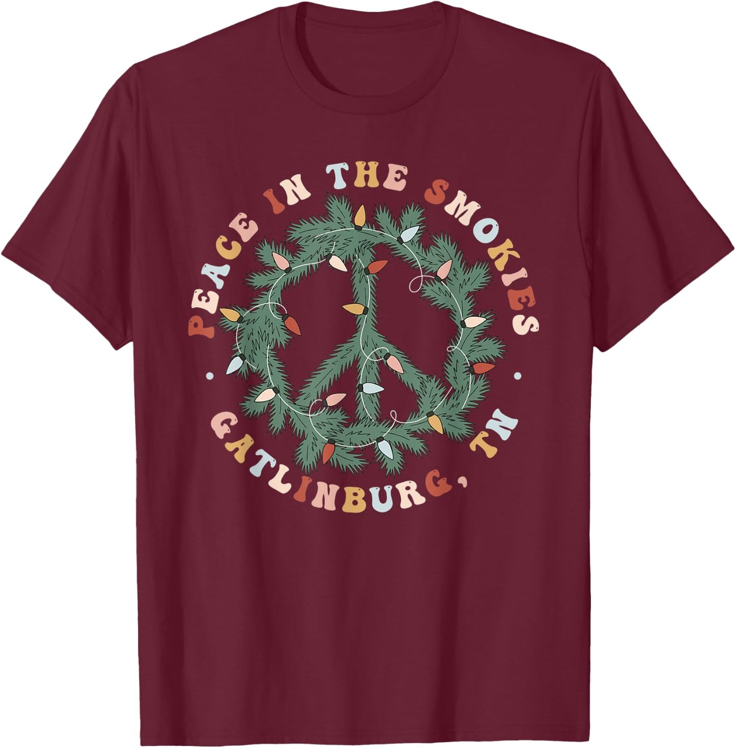 Gatlinburg Tennessee Winter Christmas Wreath Groovy Hippie T-Shirt - T-Shirt | Maroon