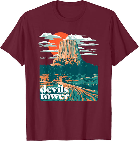 Retro Devils Tower Monument Vintage Design Graphic T-Shirt - T-Shirt | Maroon