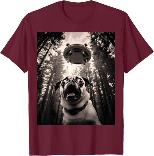 Cool Pug Selfie with UFOs Funny Pug Costume Alien Spaceship T-Shirt - T-Shirt | Maroon