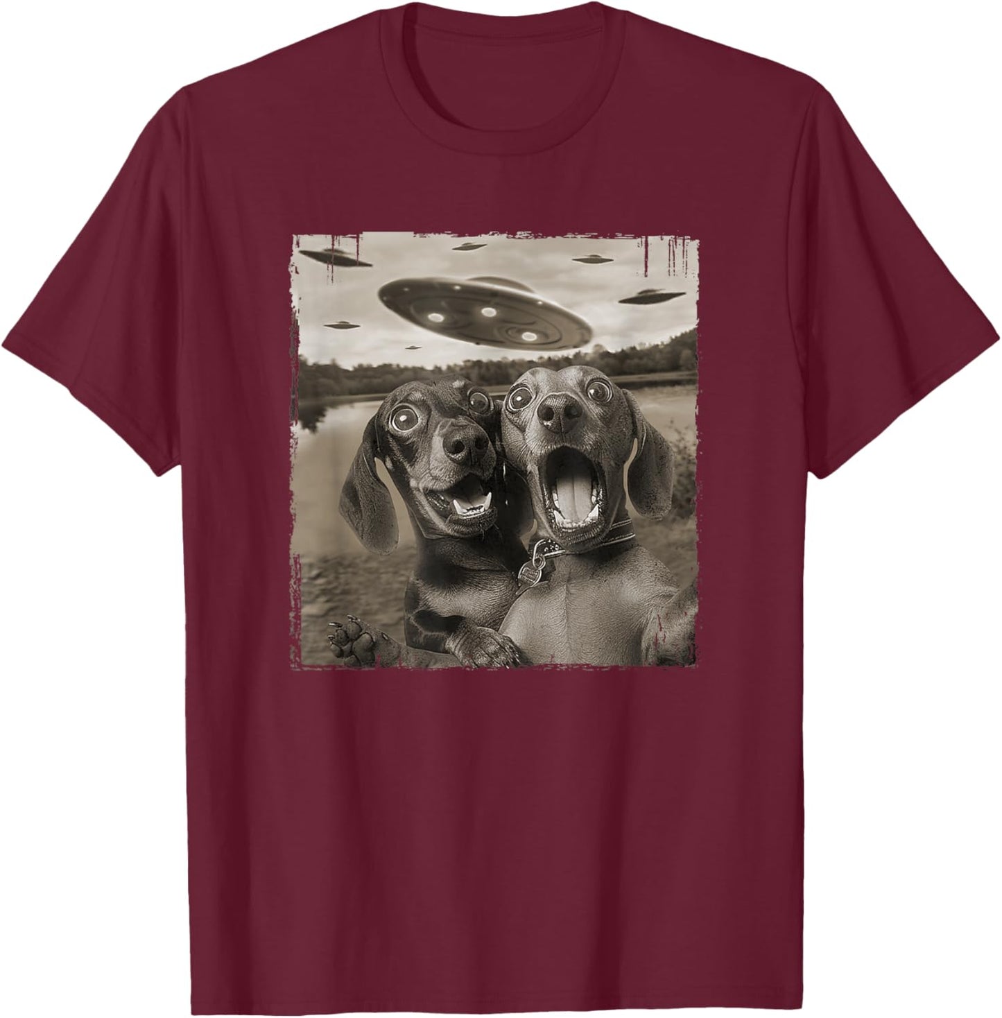 Vintage Weiner UFO Encounters Funny UFO and Dachshund Selfie T-Shirt - T-Shirt | Maroon