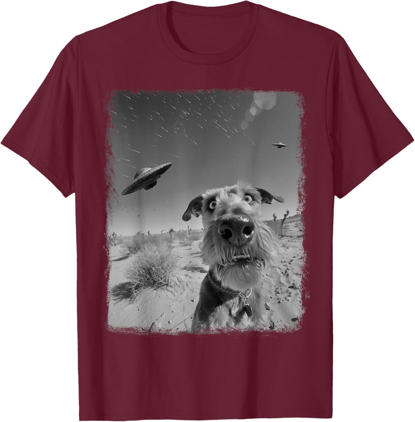 Airedale Terrier Dog UFO Alien Extraterrestrial Selfie T-Shirt - T-Shirt | Maroon