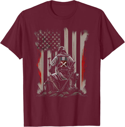 Knight Templar Kneeling Crusader Templar Warrior Of Christ T-Shirt - T-Shirt | Maroon