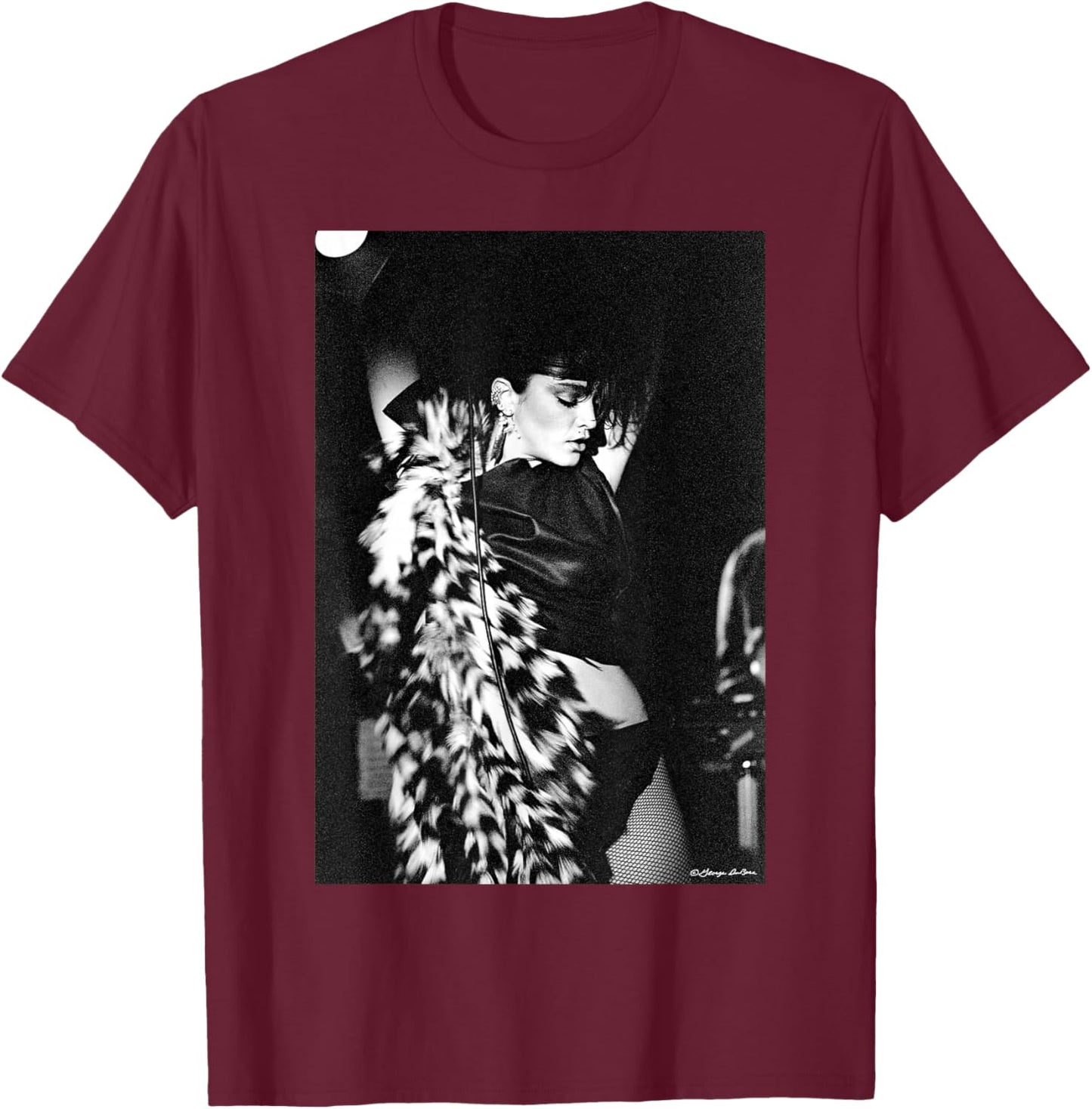 Madonna Early Live NY Gig Photo By George DuBose T-Shirt - T-Shirt | Maroon