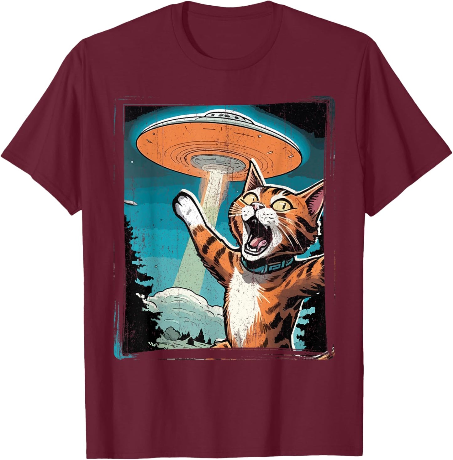 Funny Cat Selfie with UFO Cat Lover Gift Cat Mom Cat Dad T-Shirt - T-Shirt | Maroon
