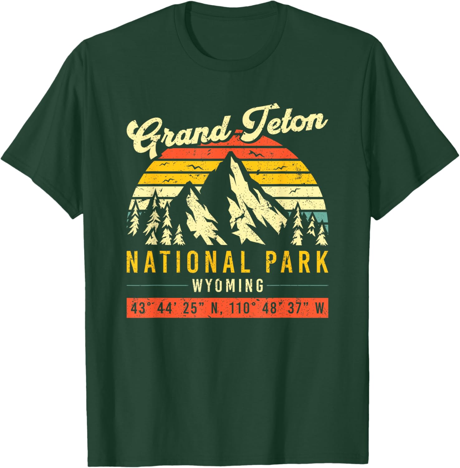 Grand Teton Wyoming Vintage Retro National Park T-Shirt - T-Shirt | Forest