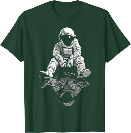 Astronaut Graphic Illustration Astronaut T-Shirt - T-Shirt | Forest