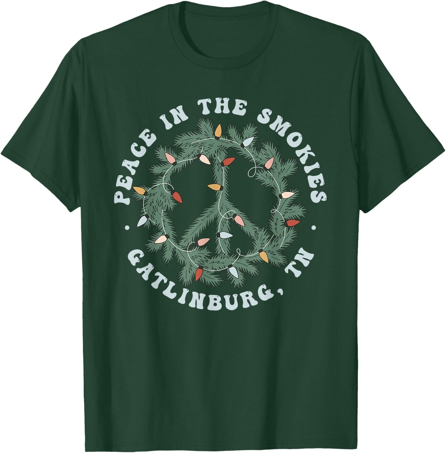 Gatlinburg Tennessee Winter Christmas Wreath Groovy Hippie T-Shirt - T-Shirt | Forest
