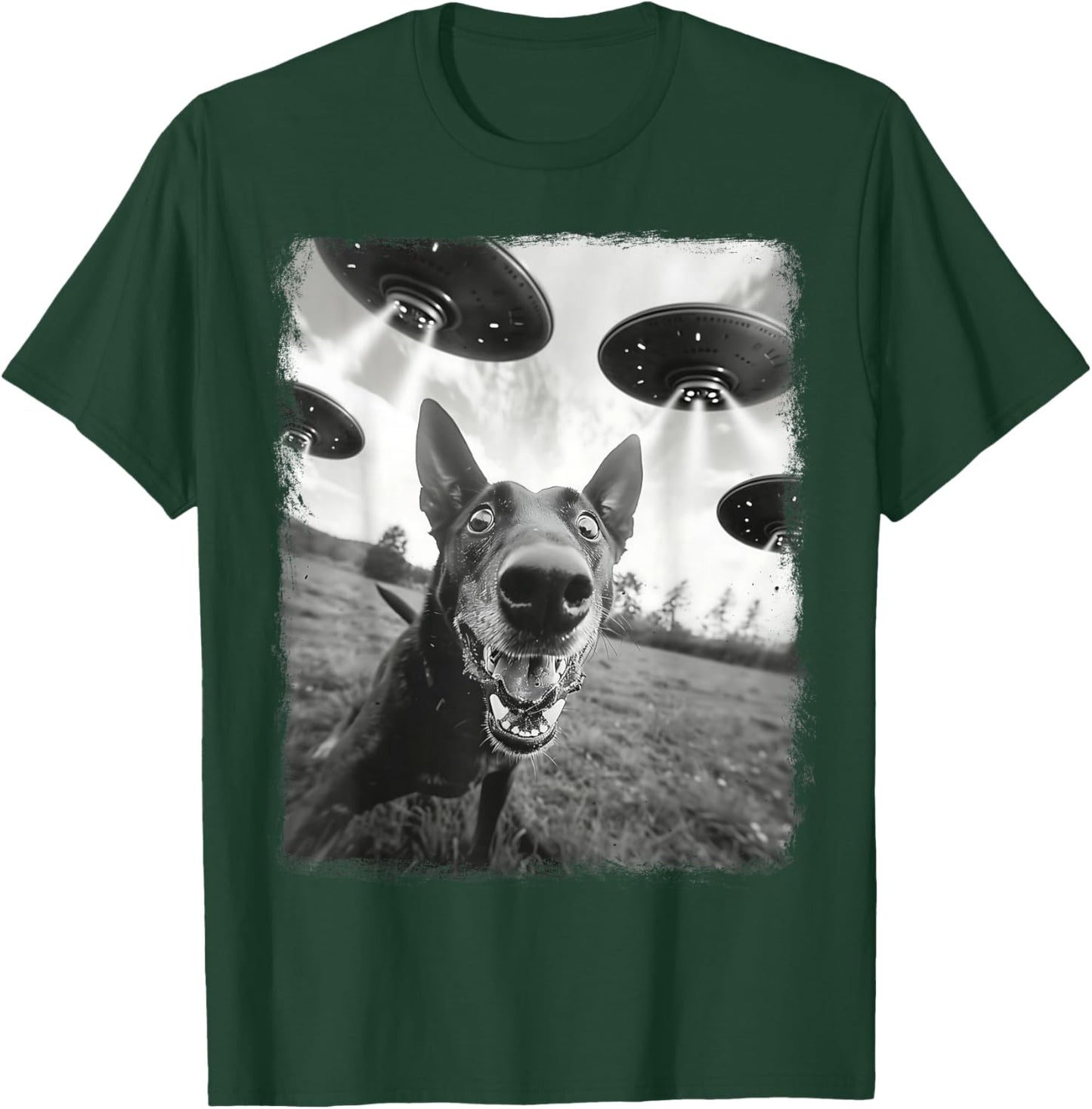 Belgian Malinois Dog UFO Alien Extraterrestrial Selfie T-Shirt - T-Shirt | Forest