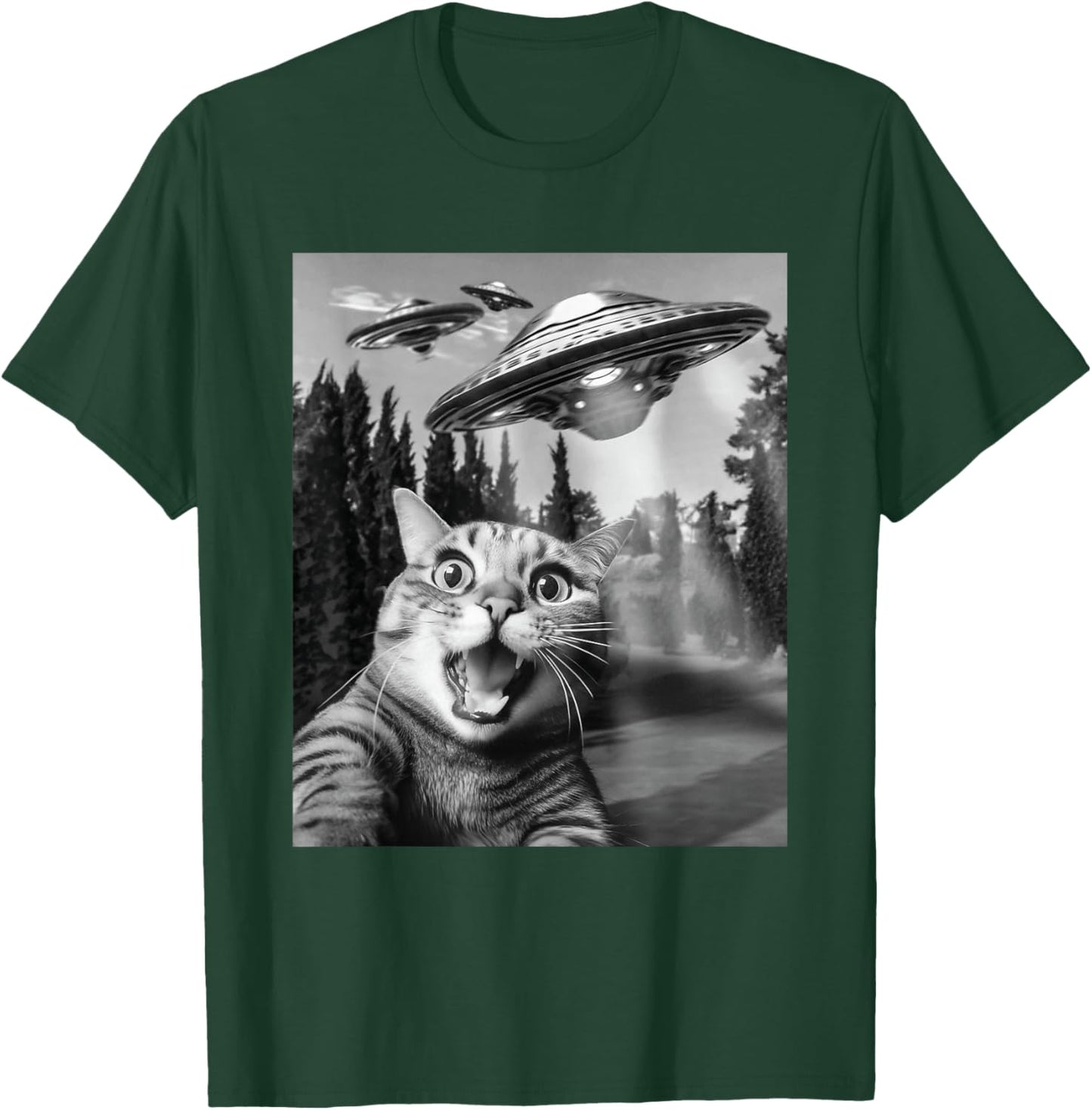 Frightened Cat Selfie With UFOs - Cat Lover Kitten Owner T-Shirt - T-Shirt | Forest
