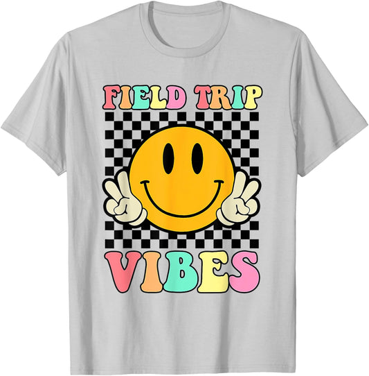 Field Trip Vibes Face Smile Retro Groovy Field Day 2024 T-Shirt - T-Shirt | Ash