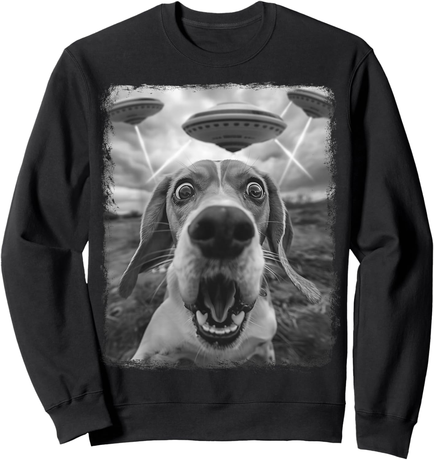 Beagle Dog UFO Alien Extraterrestrial Selfie Sweatshirt - Sweatshirt | Black