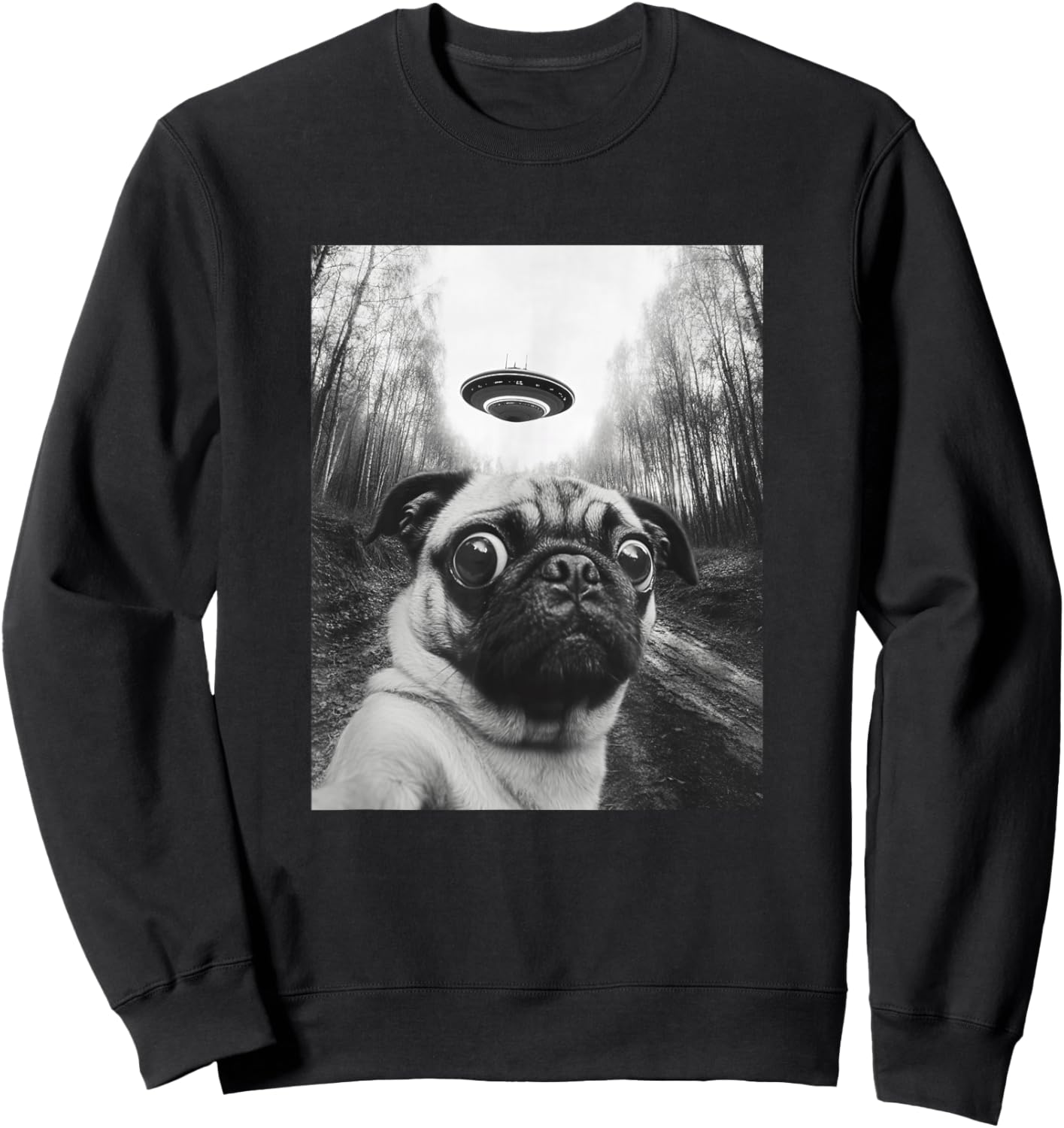 Pug UFO Meme - Funny Pug Selfie with UFO Sweatshirt - Sweatshirt | Black