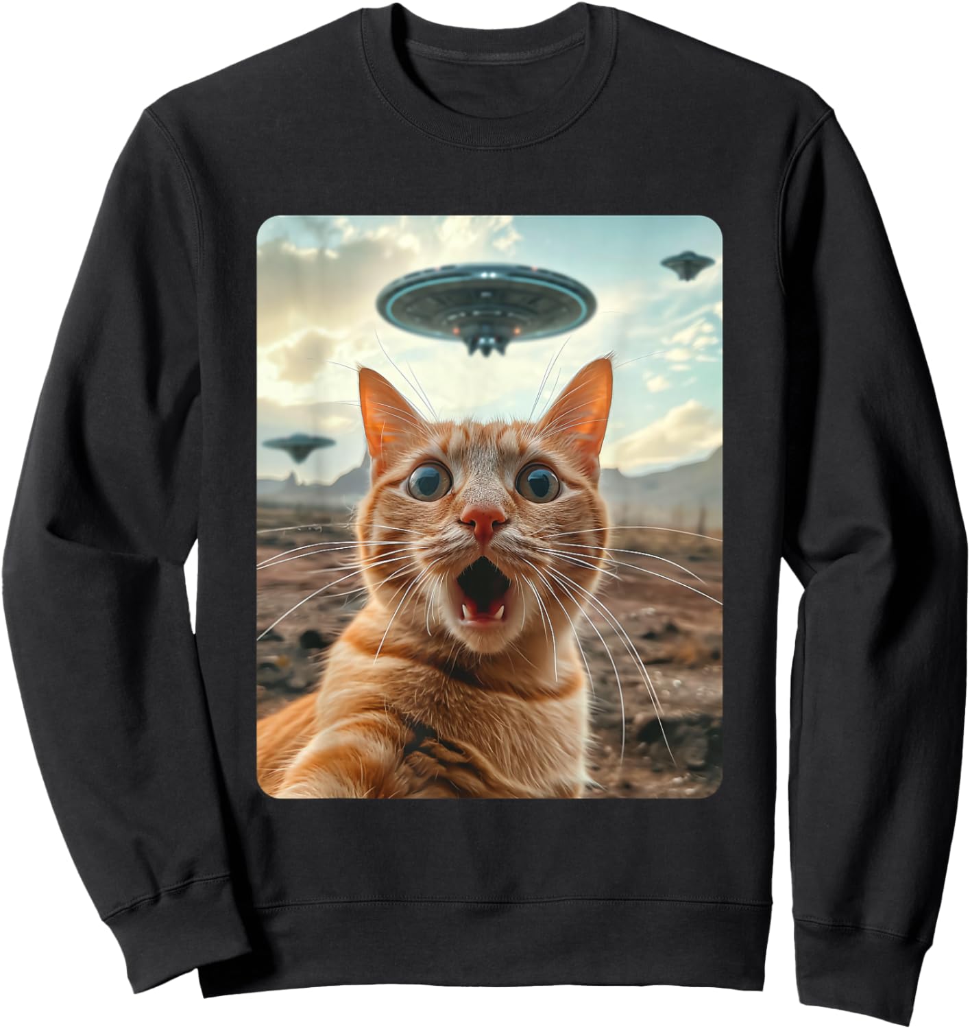 Extraterrestrial Encounter: Cat Selfie with UFO Sweatshirt - Sweatshirt | Black