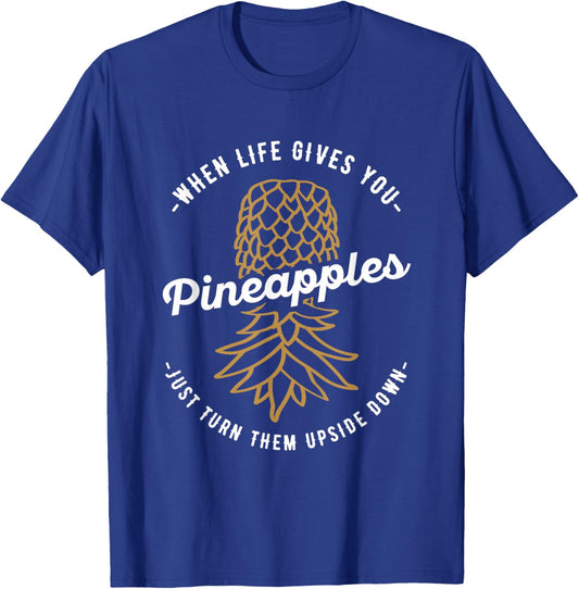 Umgedrehter Ananas-Swinger-Lifestyle T-Shirt - T-Shirt | Royal