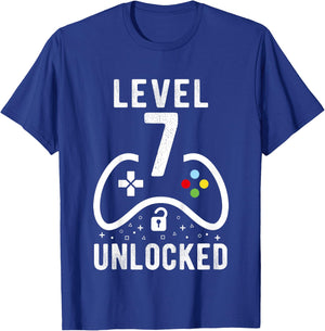 Level 7 Unlocked Video Game 7th Birthday Gift T-Shirt - T-Shirt | Royal