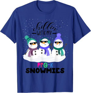 chillin with my pre-k snowmies christmas teacher gift Men Women Kids T-Shirt - T-Shirt | Royal