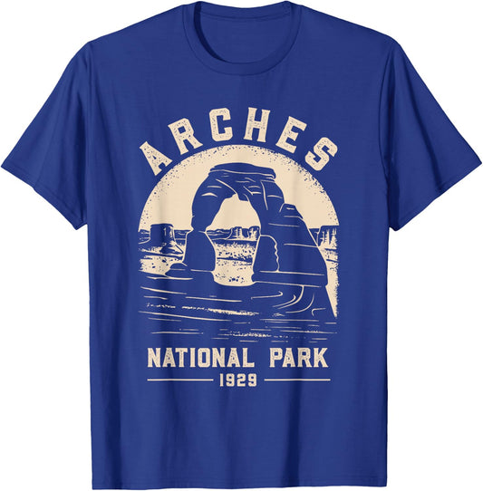 Arches National Park Vacation Travel Souvenir T-Shirt - T-Shirt | Royal