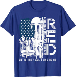 Red Friday Military We Wear Red Support Our troops US Flag T-Shirt - T-Shirt | Royal