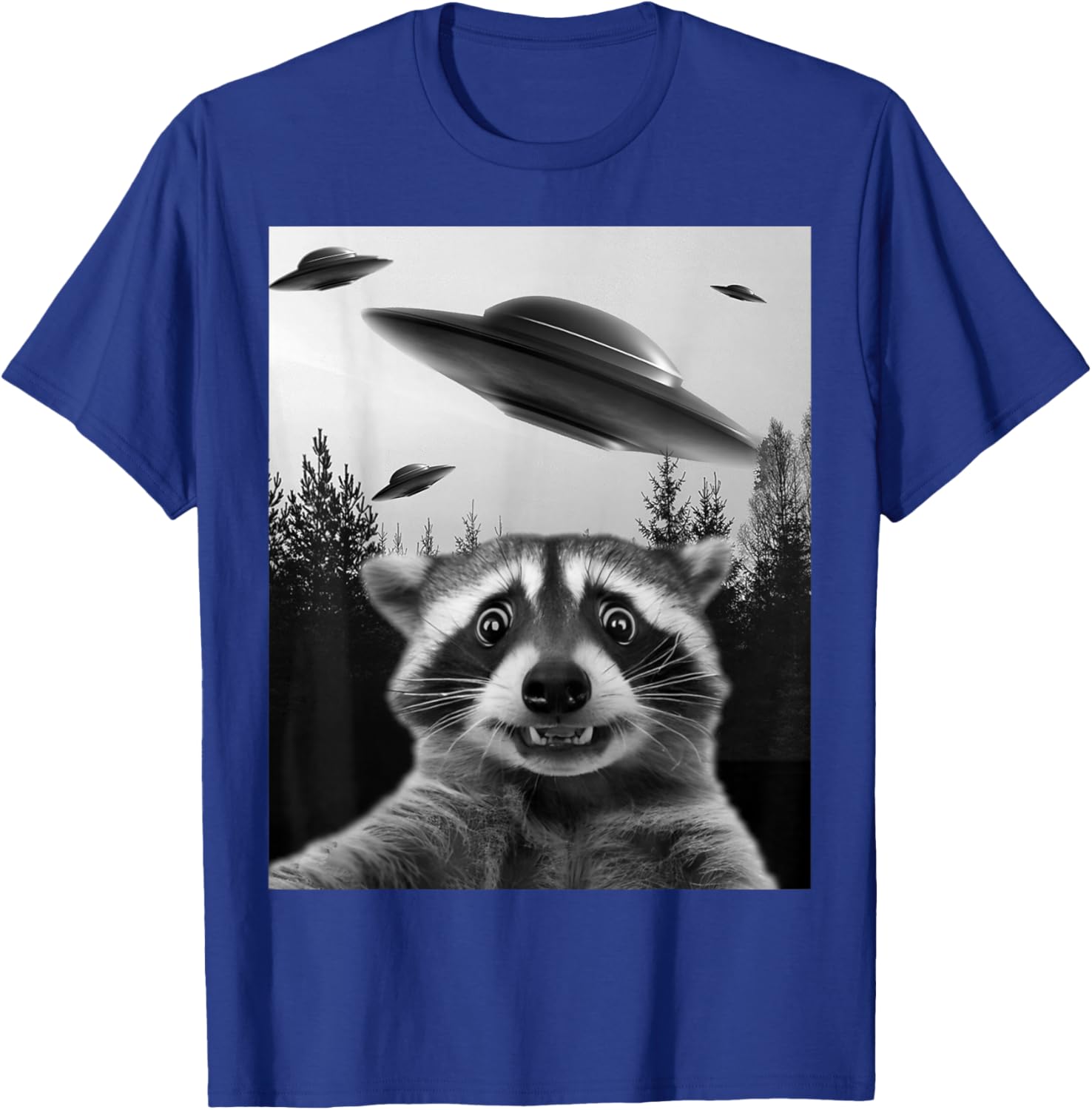 Alien UFO Funny Raccoon T-Shirt - T-Shirt | Royal