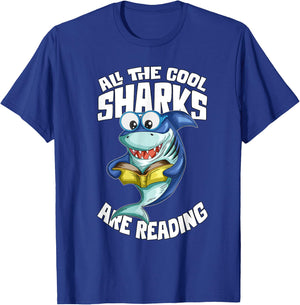 Shark Bookworm Read Book All The Cool Sharks Are Reading T-Shirt - T-Shirt | Royal