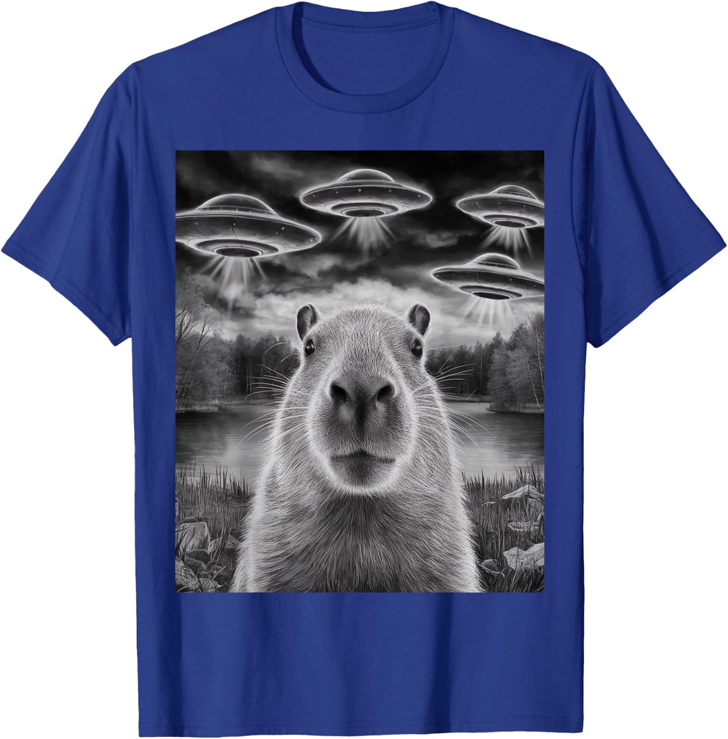 Funny Capybara Selfie with UFOs Weird Design Women Men T-Shirt - T-Shirt | Royal