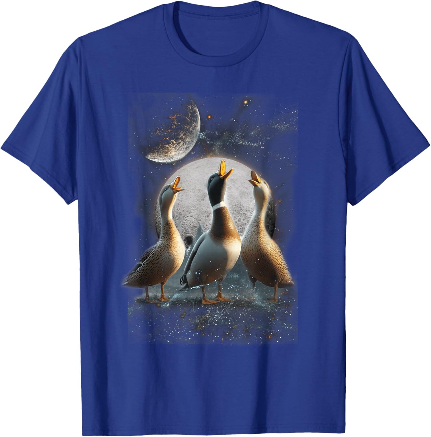 Three Ducks Howling At The Moon Funny Pet Parody Duck T-Shirt - T-Shirt | Royal