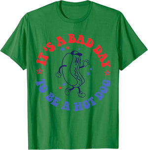 It's a Bad Day To Be a Hot Dog 4th Of July Men T-Shirt - T-Shirt | Irish Green