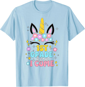 First Grade Here I Come Unicorn Girls Kids Back To School T-Shirt - T-Shirt | Light Blue