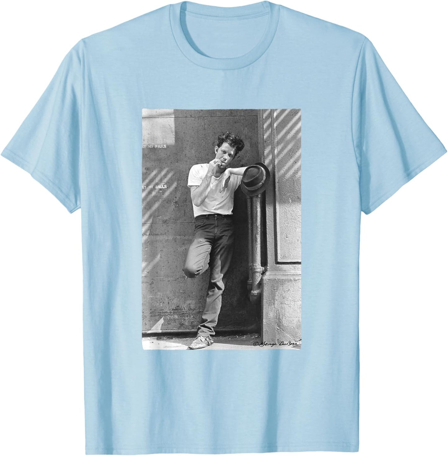 Tom Waits Street Portrait by George DuBose T-Shirt - T-Shirt | Light Blue