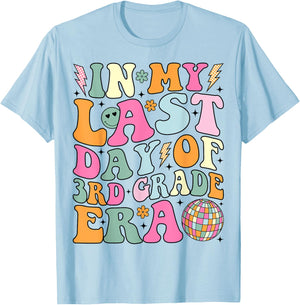 Groovy In My Last Day Of 3rd Grade Era Last Day of School T-Shirt - T-Shirt | Light Blue