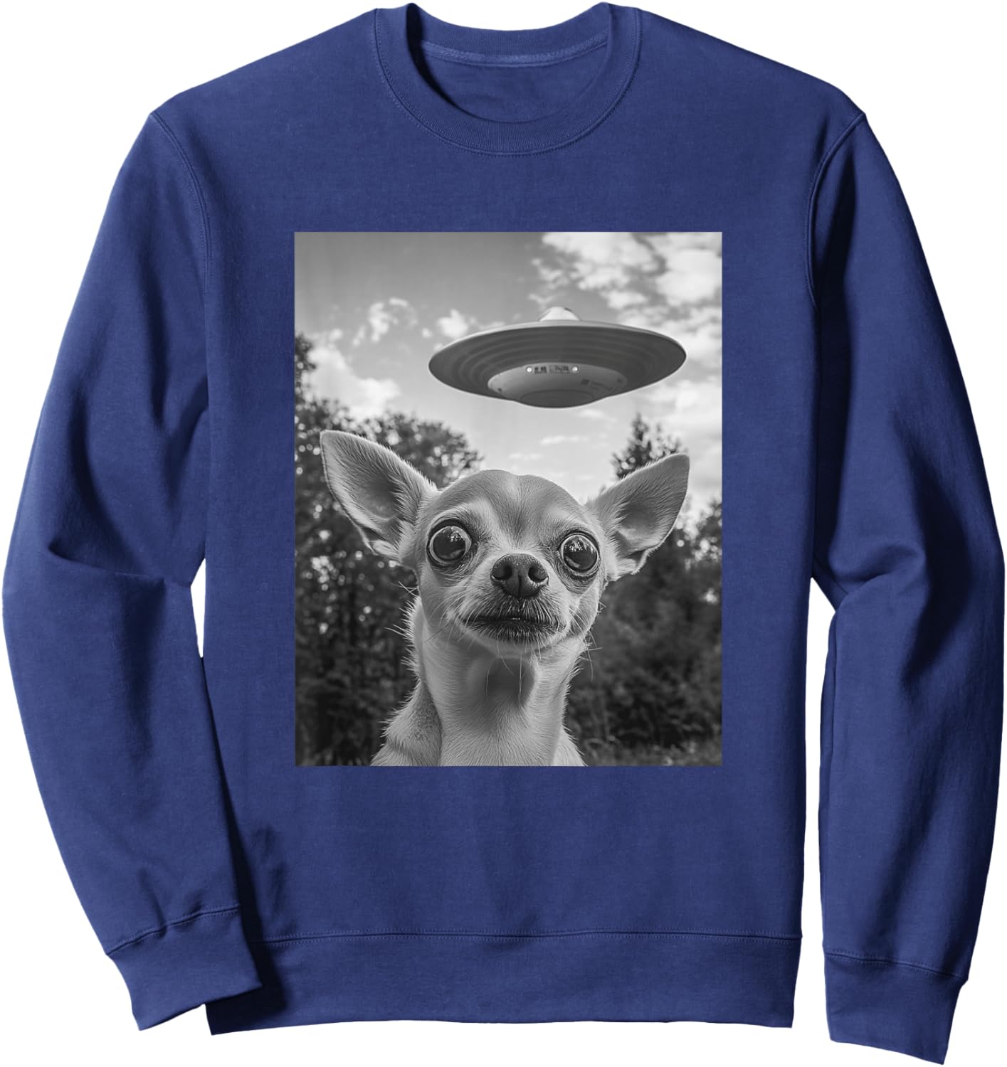 Funny Chihuahua Selfie with UFO Sweatshirt - Sweatshirt | Navy