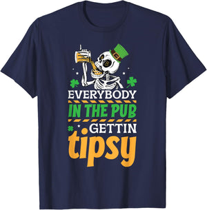 Everybody In The Pub Getting Tipsy St Patrick's Day T-Shirt - T-Shirt | Navy