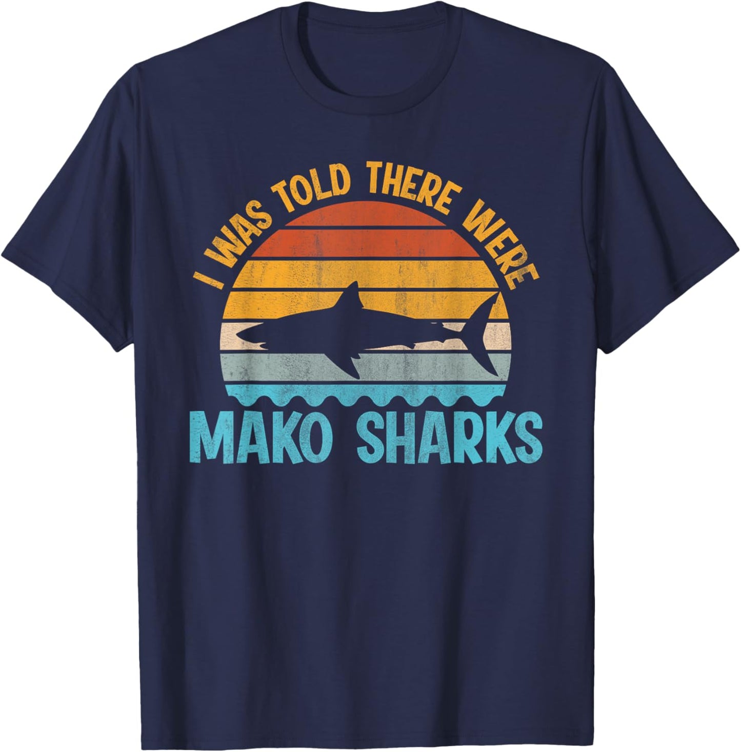 Mako Shark Diving Design for a Mako Shark Expert T-Shirt - T-Shirt | Navy