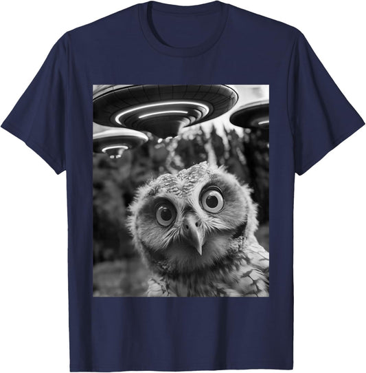 Funny Women Owl Selfie with UFOs Weird T-Shirt - T-Shirt | Navy