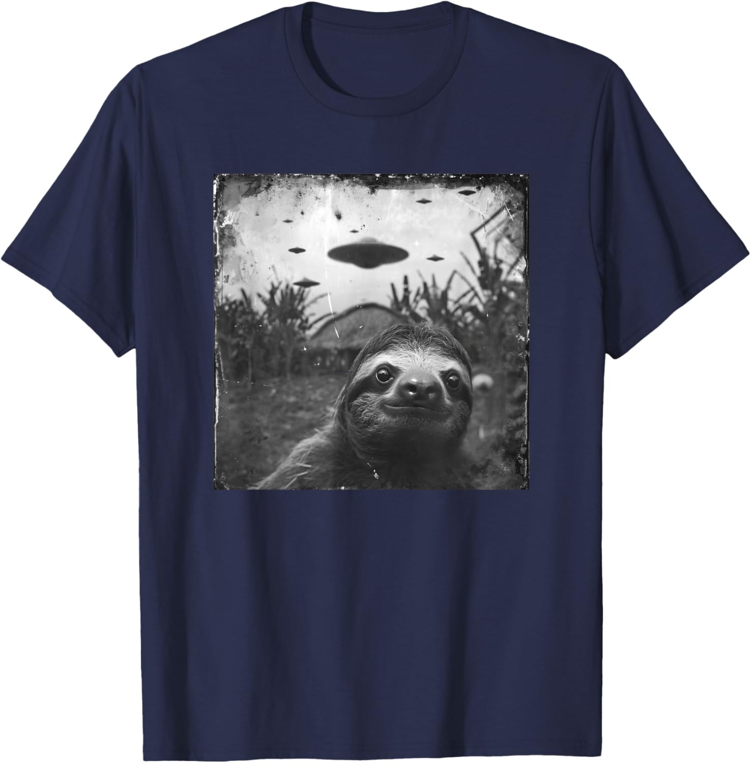 Sloth Selfie UFO Invasion Alien Spaceships Sloth Photo T-Shirt - T-Shirt | Navy