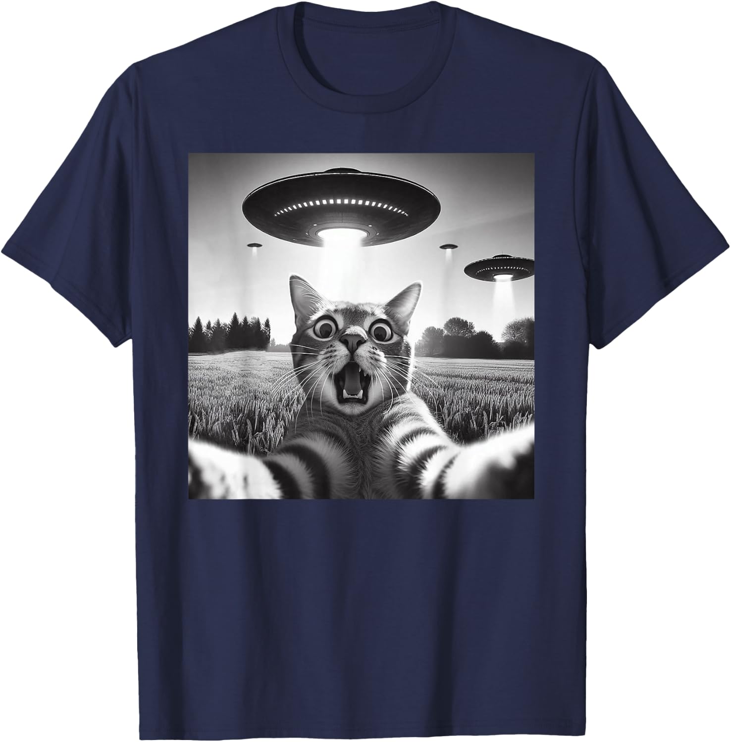 Cat Selfie With UFO Hilarious Alien Encounter T-Shirt - T-Shirt | Navy