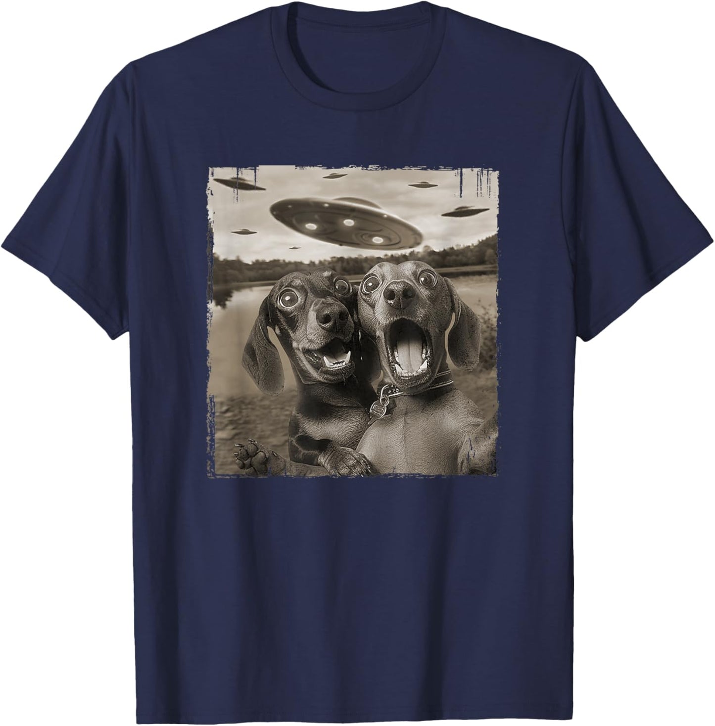 Vintage Weiner UFO Encounters Funny UFO and Dachshund Selfie T-Shirt - T-Shirt | Navy