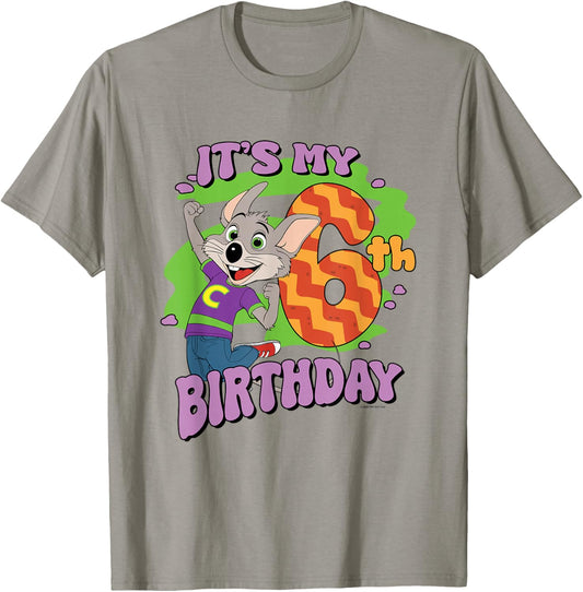 Chuck E. Cheese It's My 6th Birthday Happy Chuck Chest Logo T-Shirt - T-Shirt | Sand