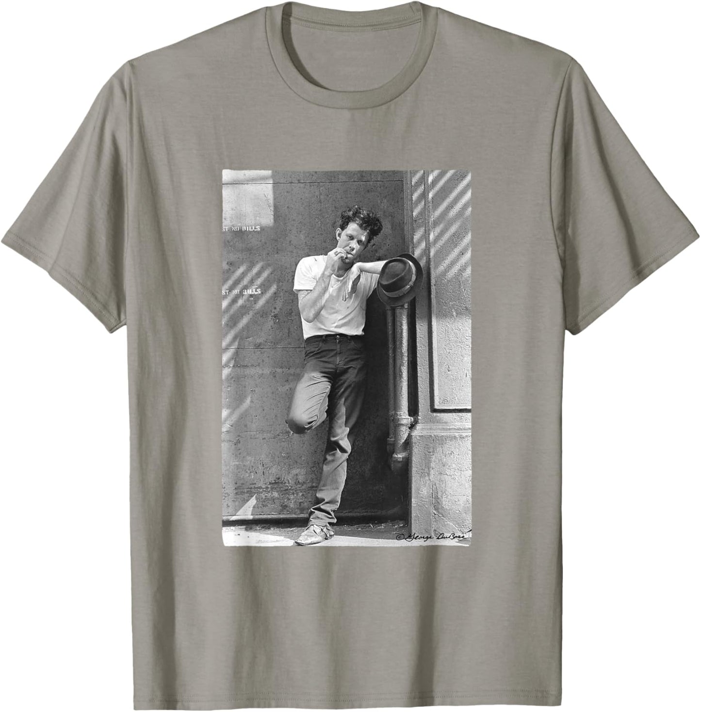 Tom Waits Street Portrait by George DuBose T-Shirt - T-Shirt | Sand