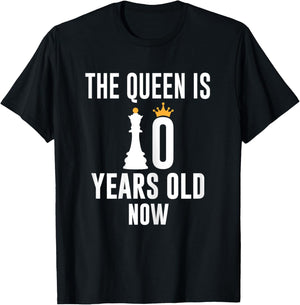 The Queen Is 10 Years Old Now Birthday Girl Chess Lover T-Shirt - T-Shirt | Black