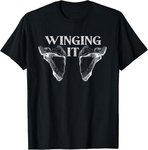 Just winging it, Funny Anatomy pun dad joke T-Shirt - T-Shirt | Black