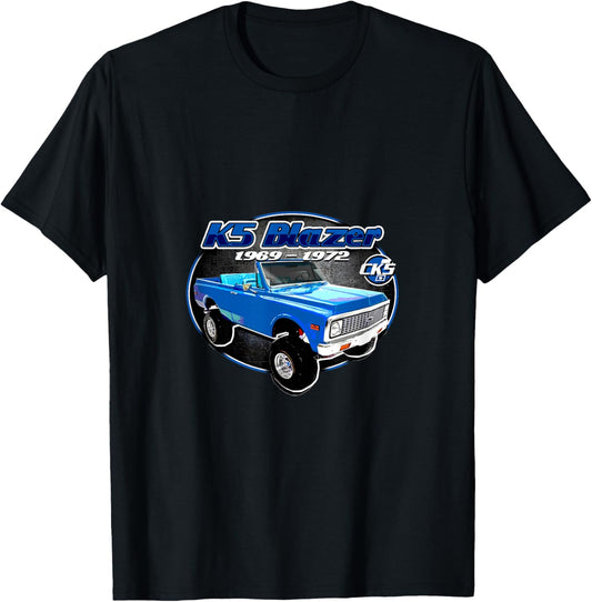 CK5 1969-72 K5 Blazer featuring a vintage retro style. T-Shirt - T-Shirt | Black