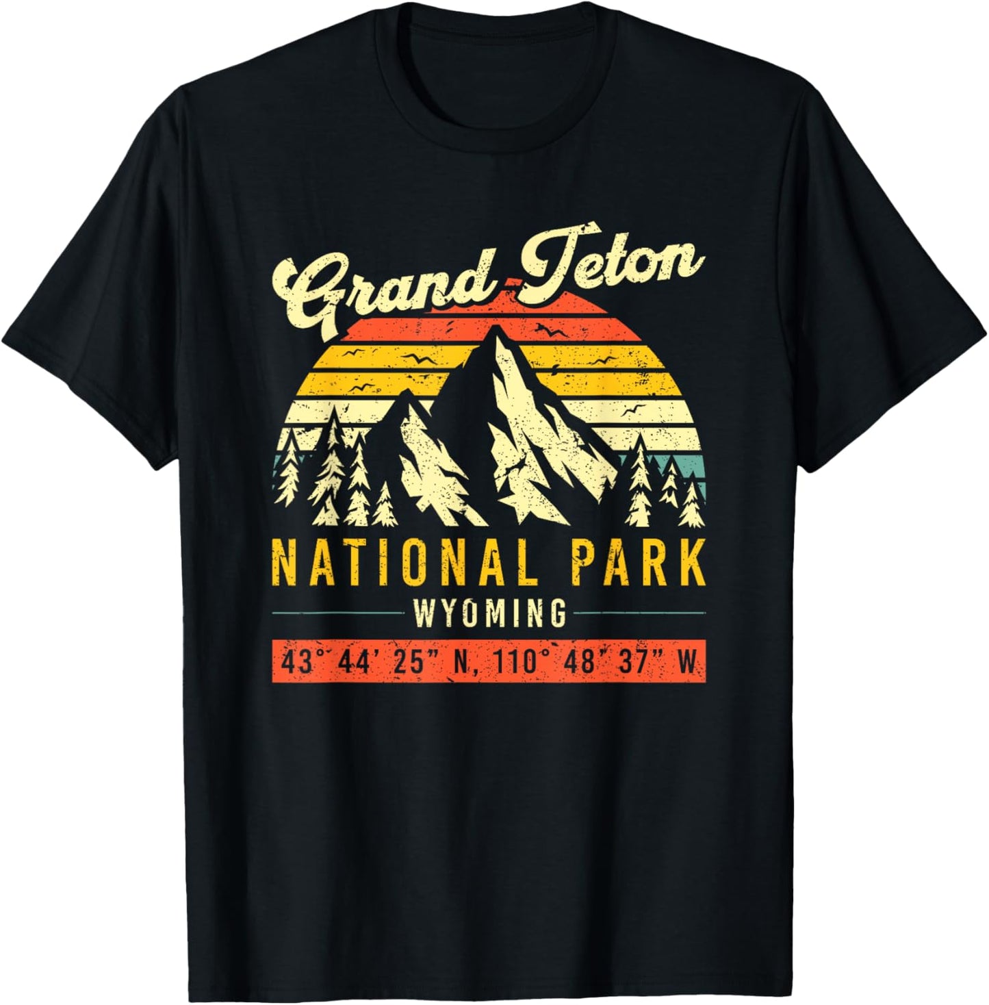 Grand Teton Wyoming Vintage Retro National Park T-Shirt - T-Shirt | Black