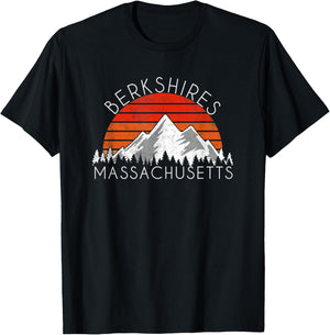 Retro Vintage Berkshires, Massachusetts Distressed T-Shirt - T-Shirt | Black